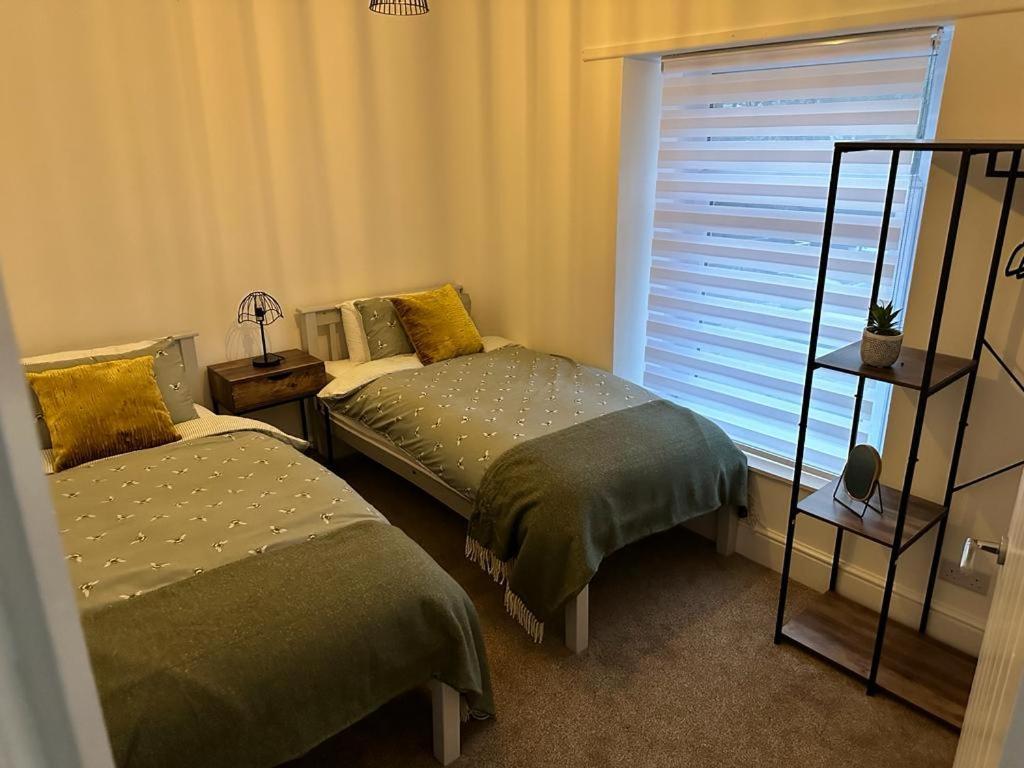 Treorky Stylish Miners Cottage, Treorchy, Rhondda מראה חיצוני תמונה